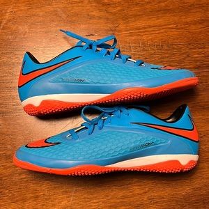 Brand New! Nike HYPERVENOM Indoor Soccer Shoes